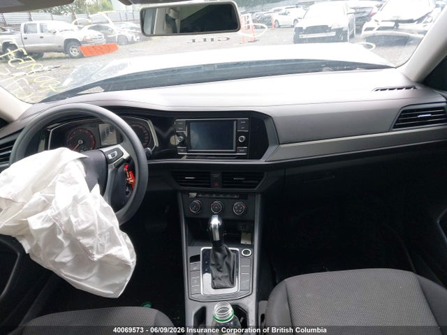 Продажа на аукционе авто 2019 Volkswagen Jetta S/se/r-line, vin: 3VWC57BU7KM091479, номер лота: 40069573