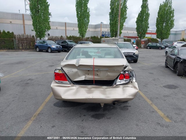 2005 Toyota Camry მანქანა იყიდება აუქციონზე, vin: 4T1BE32KX5U422797, აუქციონის ნომერი: 40072051