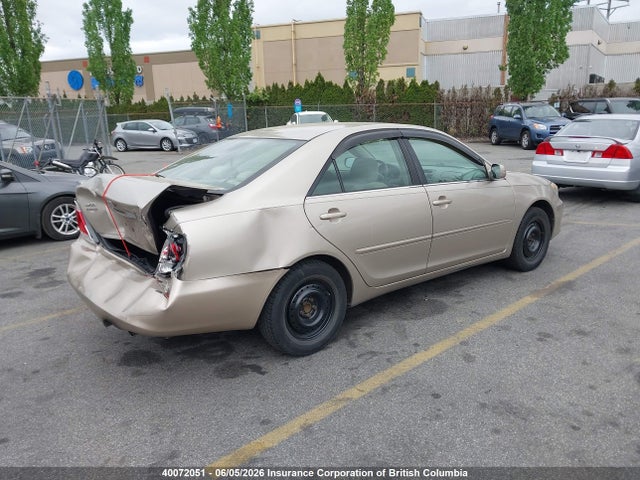 2005 Toyota Camry მანქანა იყიდება აუქციონზე, vin: 4T1BE32KX5U422797, აუქციონის ნომერი: 40072051