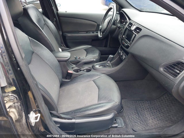 40072084 :رقم المزاد ، 1C3CCBHG0DN719134 vin ، 2013 Chrysler 200 مزاد بيع