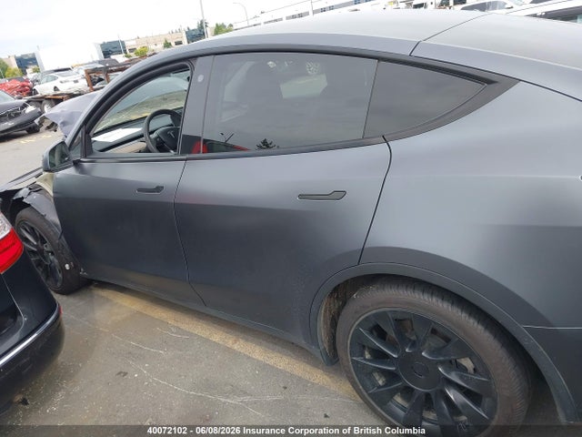 40072102 :رقم المزاد ، 7SAYGAEE8PF757980 vin ، 2023 Tesla Model Y مزاد بيع