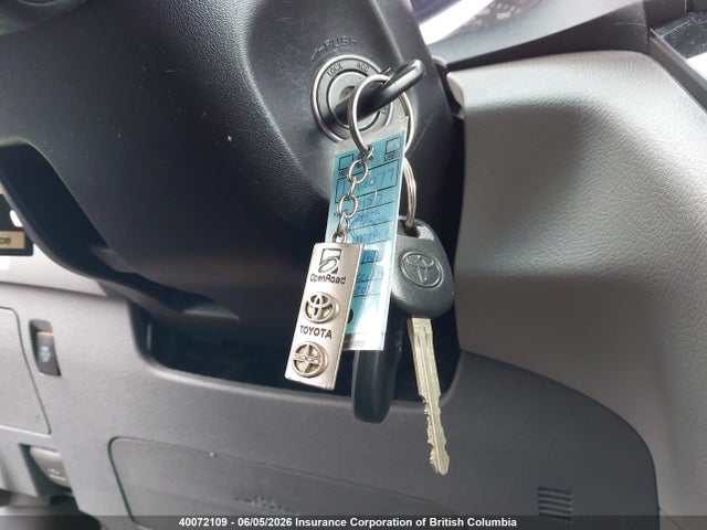 2017 Toyota Sienna Le მანქანა იყიდება აუქციონზე, vin: 5TDKZ3DC1HS785173, აუქციონის ნომერი: 40072109
