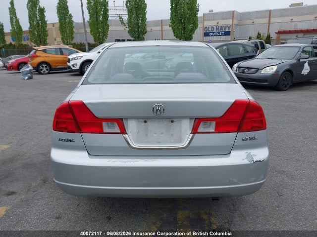 40072117 :رقم المزاد ، 2HHES36642H006554 vin ، 2002 Acura 1.7el Touring مزاد بيع