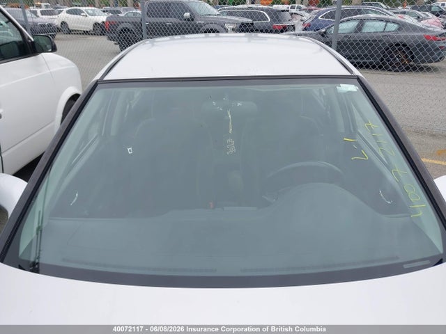 40072117 :رقم المزاد ، 2HHES36642H006554 vin ، 2002 Acura 1.7el Touring مزاد بيع