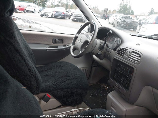 40039869 :رقم المزاد ، 4N2ZN1118WD812635 vin ، 1998 Nissan Quest Xe/gxe/gle مزاد بيع