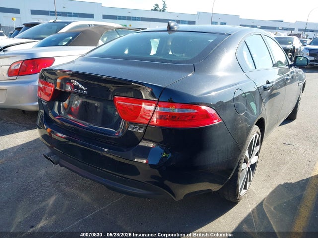 SAJAK4FN3JCP26588 Jaguar Xe Prestige