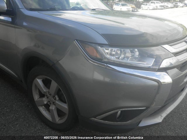2016 Mitsubishi Outlander Es მანქანა იყიდება აუქციონზე, vin: JA4AZ2A39GZ605696, აუქციონის ნომერი: 40072208