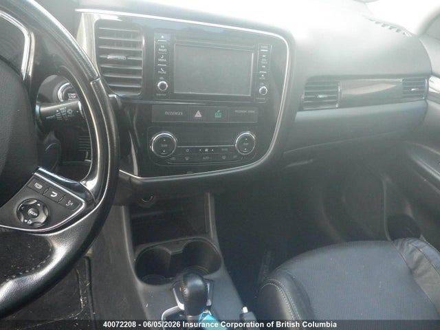 2016 Mitsubishi Outlander Es მანქანა იყიდება აუქციონზე, vin: JA4AZ2A39GZ605696, აუქციონის ნომერი: 40072208