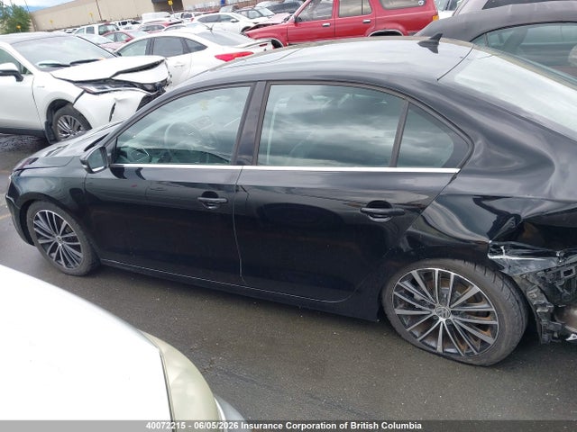 40072215 :رقم المزاد ، 3VWG07AJ8EM211785 vin ، 2014 Volkswagen Jetta مزاد بيع