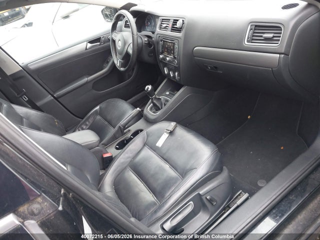 40072215 :رقم المزاد ، 3VWG07AJ8EM211785 vin ، 2014 Volkswagen Jetta مزاد بيع