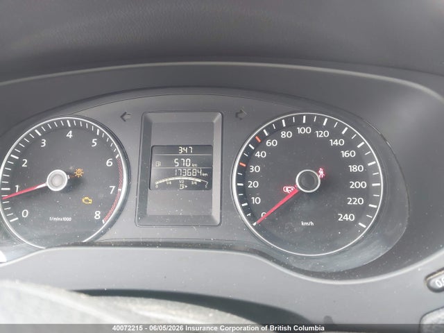 40072215 :رقم المزاد ، 3VWG07AJ8EM211785 vin ، 2014 Volkswagen Jetta مزاد بيع