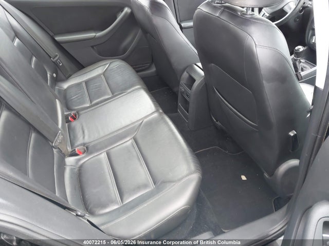 40072215 :رقم المزاد ، 3VWG07AJ8EM211785 vin ، 2014 Volkswagen Jetta مزاد بيع