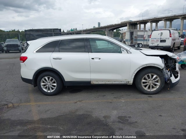 Auction sale of the 2016 Kia Sorento Lx/l, vin: 5XYPGDA18GG182639, lot number: 40072306