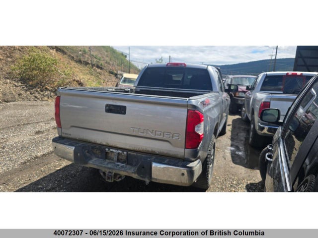 Продажа на аукционе авто 2018 Toyota Tundra Double Cab Sr/double Cab Sr5, vin: 5TFUY5F12JX768952, номер лота: 40072307