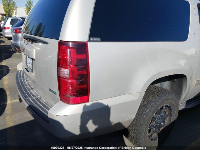Продаж на аукціоні авто 2010 Chevrolet Suburban K1500 Lt, vin: 1GNUKJE36AR119213, номер лоту: 40070328