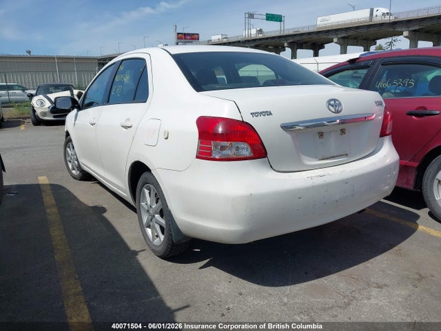 2010 Toyota Yaris მანქანა იყიდება აუქციონზე, vin: JTDBT4K32A1355021, აუქციონის ნომერი: 40071504