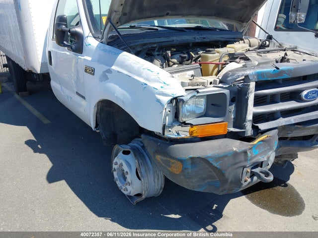 40072357 :رقم المزاد ، 1FDAF56F7YEA84887 vin ، 2000 Ford F550 Super Duty مزاد بيع