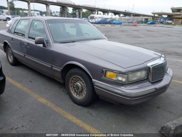 Продажа на аукционе авто 1995 Lincoln Town Car Executive, vin: 1LNLM81W7SY744102, номер лота: 40072391