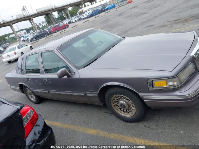 Продажа на аукционе авто 1995 Lincoln Town Car Executive, vin: 1LNLM81W7SY744102, номер лота: 40072391