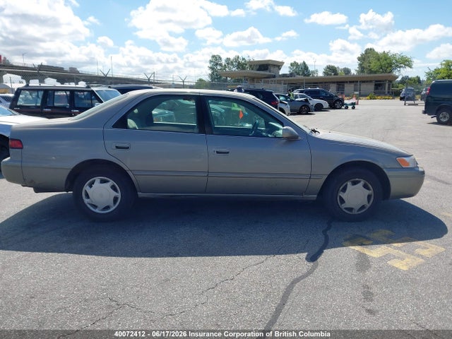 1999 Toyota Camry მანქანა იყიდება აუქციონზე, vin: JT2BG22KXX0358823, აუქციონის ნომერი: 40072412