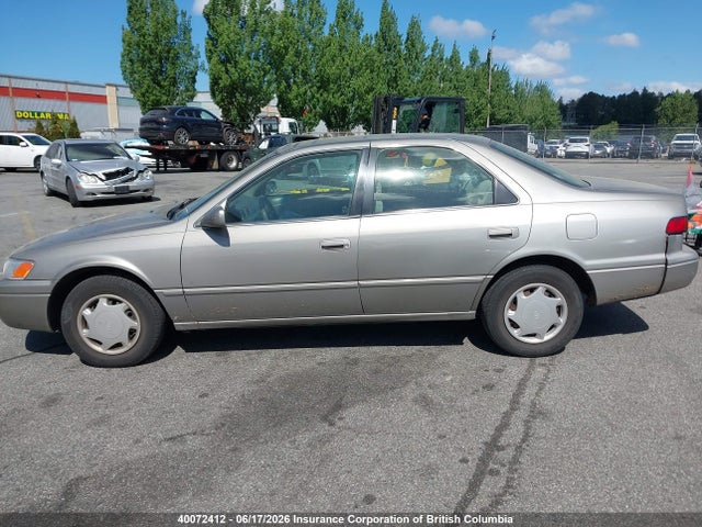 1999 Toyota Camry მანქანა იყიდება აუქციონზე, vin: JT2BG22KXX0358823, აუქციონის ნომერი: 40072412