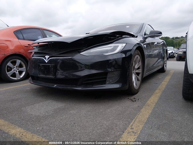 Tesla MODEL S 2017 5YJSA1E27HF209996 Image 2