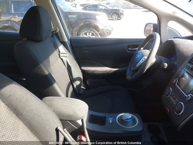 40072470 :رقم المزاد ، 1N4BZ0CP6HC303002 vin ، 2017 Nissan Leaf مزاد بيع