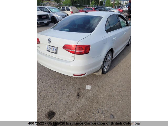 2015 Volkswagen Jetta მანქანა იყიდება აუქციონზე, vin: 3VWB07AJ8FM246421, აუქციონის ნომერი: 40072522