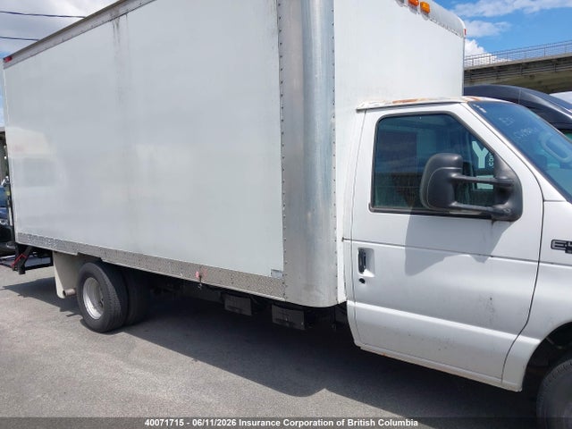 Продажа на аукционе авто 2004 Ford Econoline E450 Super Duty Cutwy Van, vin: 1FDXE45P44HA76594, номер лота: 40071715