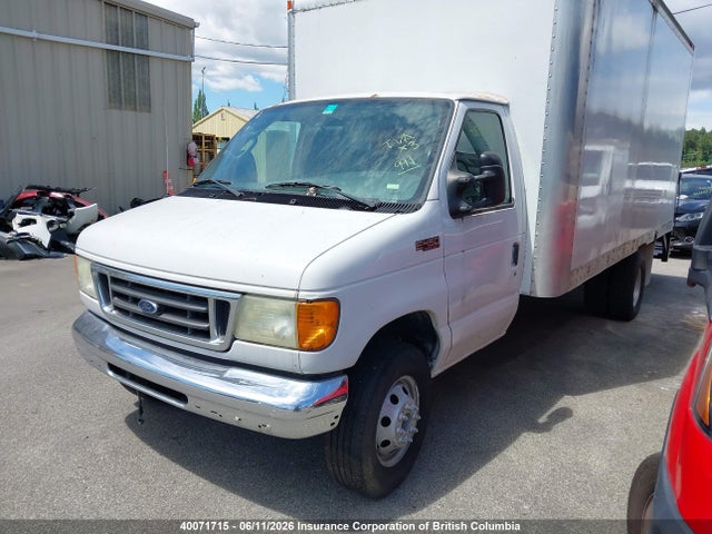 Продажа на аукционе авто 2004 Ford Econoline E450 Super Duty Cutwy Van, vin: 1FDXE45P44HA76594, номер лота: 40071715