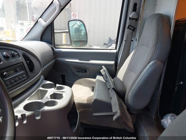 Продажа на аукционе авто 2004 Ford Econoline E450 Super Duty Cutwy Van, vin: 1FDXE45P44HA76594, номер лота: 40071715