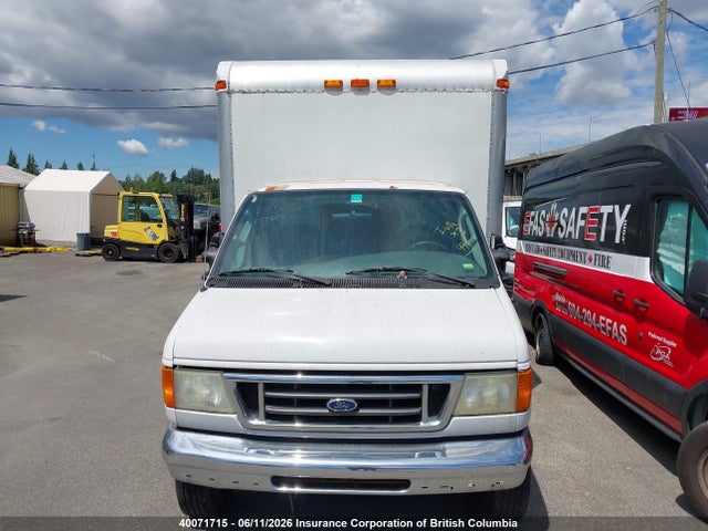 Продажа на аукционе авто 2004 Ford Econoline E450 Super Duty Cutwy Van, vin: 1FDXE45P44HA76594, номер лота: 40071715
