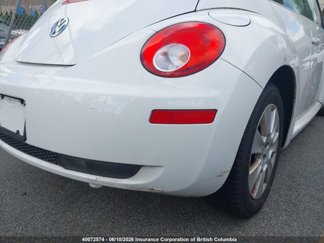 Продажа на аукционе авто 2010 Volkswagen New Beetle 2.5l Comfortline, vin: 3VWRW2AL5AM001571, номер лота: 40072574