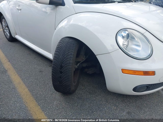 Продажа на аукционе авто 2010 Volkswagen New Beetle 2.5l Comfortline, vin: 3VWRW2AL5AM001571, номер лота: 40072574