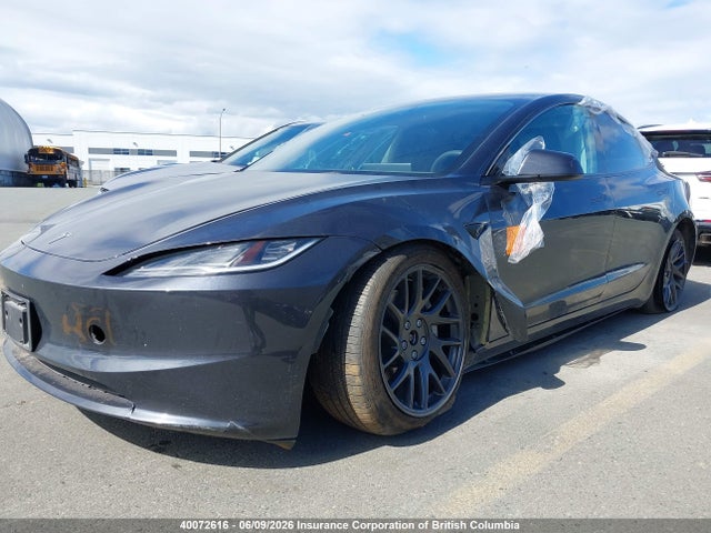 5YJ3E1EB0SF886212 Tesla MODEL 3