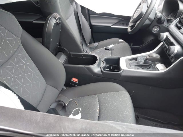 2T3B1RFV4NW260188 Toyota RAV4 LE