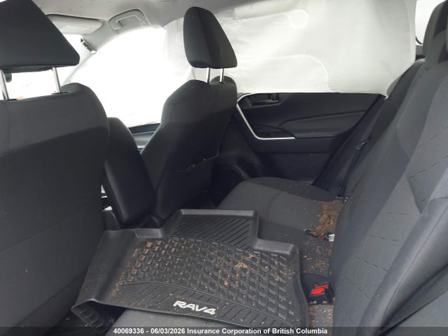2T3B1RFV4NW260188 Toyota RAV4 LE