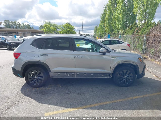 40072684 :رقم المزاد ، 3VVEX7B25RM007496 vin ، 2024 Volkswagen Taos مزاد بيع