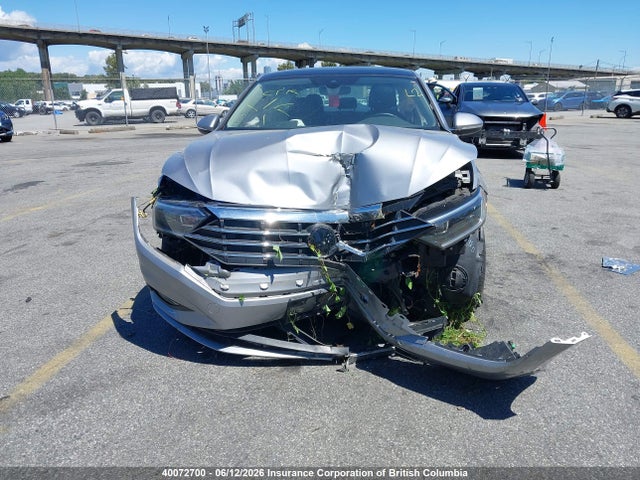Продажа на аукционе авто 2019 Volkswagen Jetta, vin: 3VWG57BU7KM251412, номер лота: 40072700