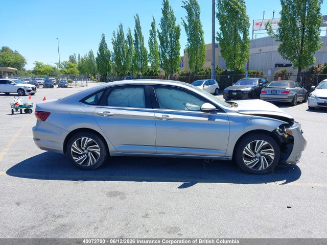 Продажа на аукционе авто 2019 Volkswagen Jetta, vin: 3VWG57BU7KM251412, номер лота: 40072700