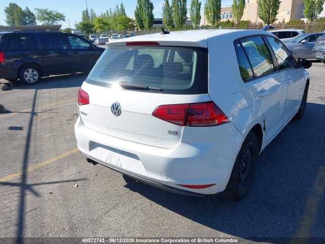 40072743 :رقم المزاد ، 3VW217AU0FM089300 vin ، 2015 Volkswagen Golf مزاد بيع