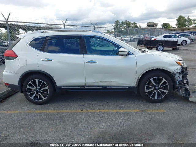 40072744 :رقم المزاد ، 5N1AT2MV5HC758175 vin ، 2017 Nissan Rogue مزاد بيع
