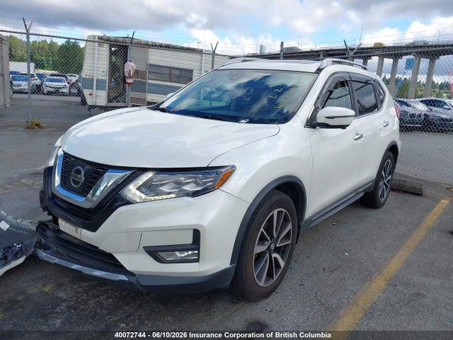 40072744 :رقم المزاد ، 5N1AT2MV5HC758175 vin ، 2017 Nissan Rogue مزاد بيع