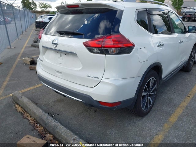 40072744 :رقم المزاد ، 5N1AT2MV5HC758175 vin ، 2017 Nissan Rogue مزاد بيع