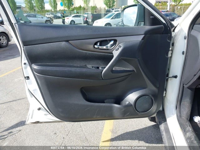 5N1AT2MMXFC758774 Nissan Rogue