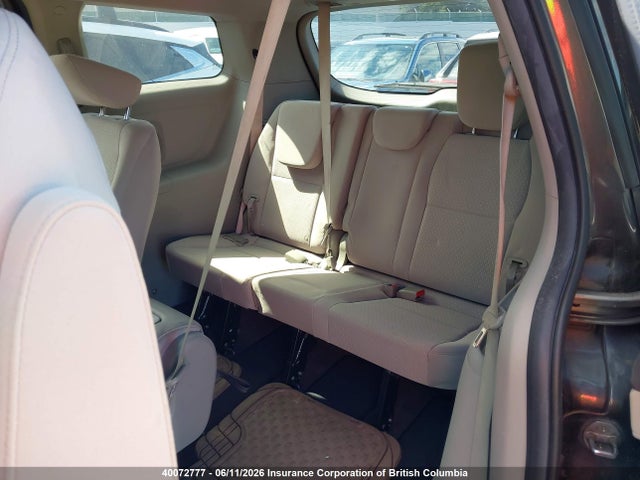 KIA SEDONA LX 2018 KNDMB5C14J6378611 Image 18