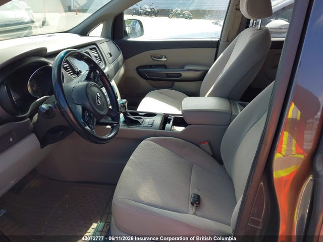 KNDMB5C14J6378611 KIA SEDONA LX