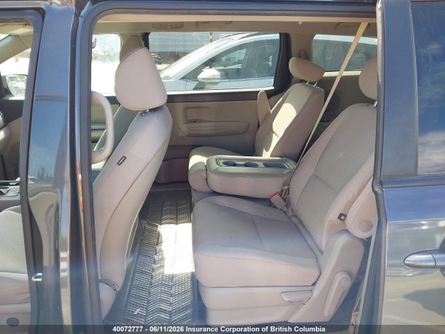 KIA SEDONA LX 2018 KNDMB5C14J6378611 Image 8