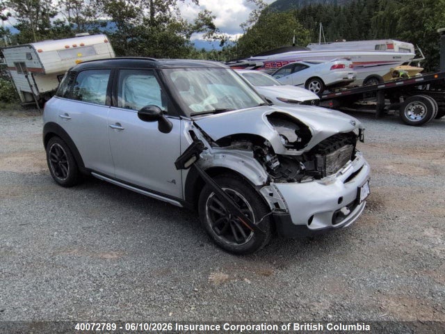 Mini Cooper S Countryman 2015 WMWZC5C50FWP45966 Image 2