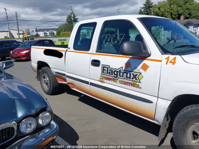 Продаж на аукціоні авто 2000 Gmc New Sierra C1500, vin: 2GTEC19W5Y1349794, номер лоту: 40072827